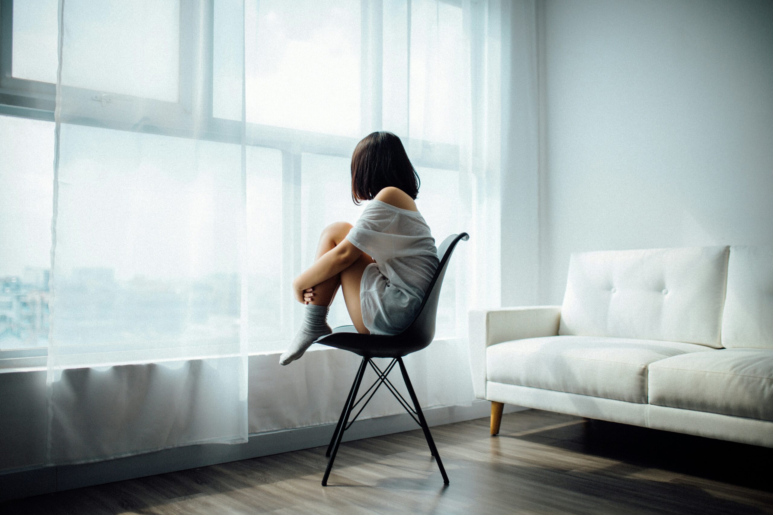 lonely girl in blog about narcissistic family dynamics by erin moore centered one